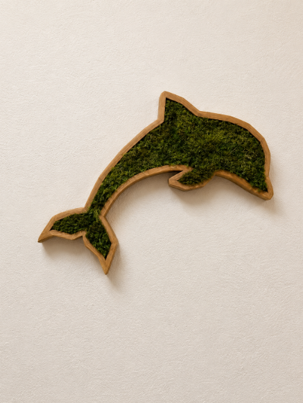 Dolphin w/ Moss